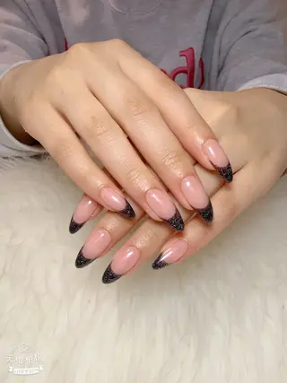 ネイル 西野 カナのネイルデザイン