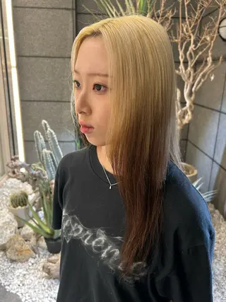 ロング カラー 暖色系ツヤカラー コトノ🫧のヘアスタイル