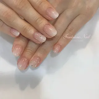 ショート Feminine Nailのネイルデザイン