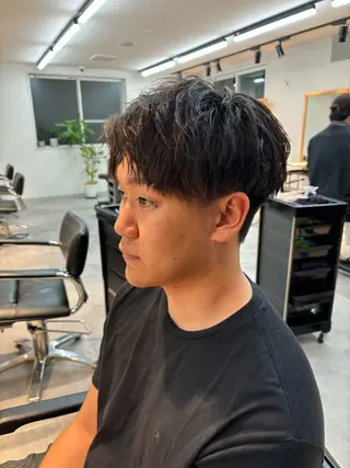 パーマ メンズ フェザーパーマ/韓国 /メンズカット/保立のヘアスタイル