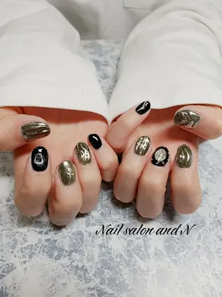 ネイル and Nのネイルデザイン