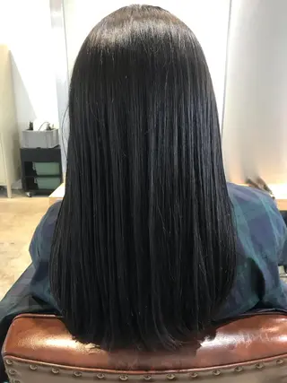 ロング カラー ヘアアレンジ moi-meme.soe所属・タナカ リナのヘアスタイル