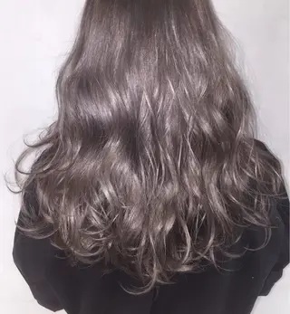 ロング みつゆ 表参道/原宿のヘアスタイル