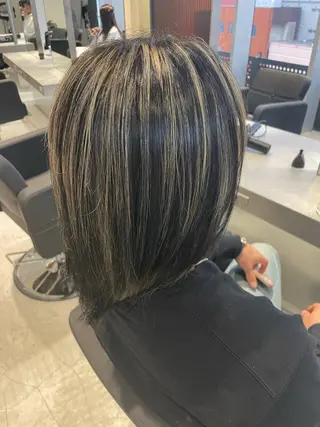 ミディアム EIGHT／栄／ 諏訪　晃平のヘアスタイル