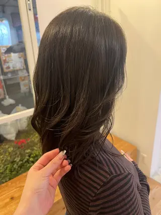 カラー 森崎 優菜のヘアスタイル