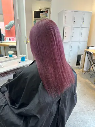 ミディアム 韓国ヘア×ハイトーン AYA💫のヘアスタイル