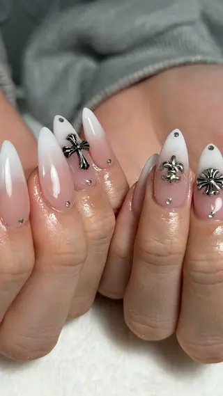 ネイル dimples yuki🎀 ꒷꒦♡のネイルデザイン