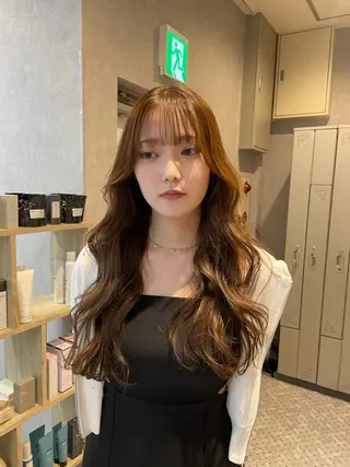 ロング 女性スタイリスト専門サロン Zina 天神西通り所属・艶髪韓国ヘア MANAMI🎀のヘアスタイル