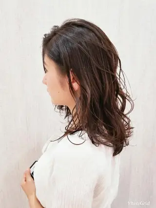 ミディアム 顔周りレイヤーカット 髪質改善代表西村功平のヘアスタイル