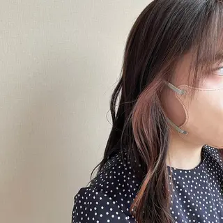 ミディアム カラー 切りっぱなしボブ/ 蒲生四丁目/伊藤瑠唯のヘアスタイル