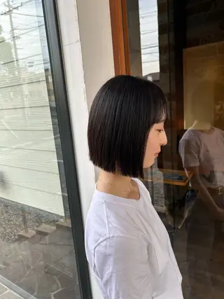 ミディアム 村松 麻菜のヘアスタイル