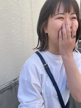 ミディアム さの あやねのヘアスタイル