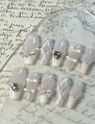 ネイル Lee Nailsのネイルデザイン