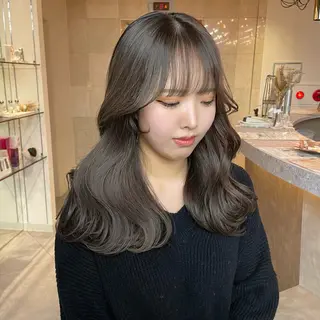 セミロング カラー 透明感/ベージュ/ 艶髪/ボブ🫧門脇由のヘアスタイル