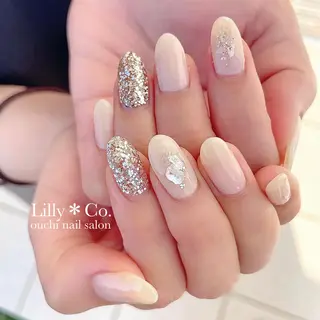 ネイル Lilly Co.のネイルデザイン