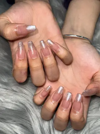 ネイル Momoka 🍑🎀のネイルデザイン