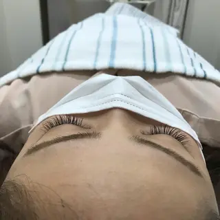 マツエク・マツパ Riru_M所属・リールエム 壁のマツエク・マツパデザイン