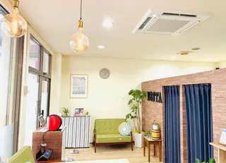 脱毛&フェイシャル BiSTA〈ビスタ〉のエステ・リラクイメージ