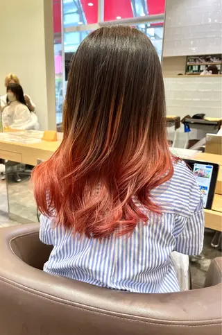 ロング カラー ショート ボブ横山真樹のヘアスタイル