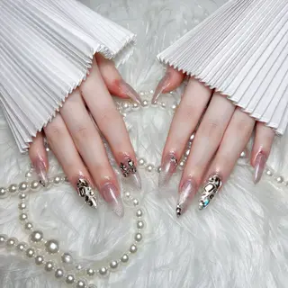 ネイル Ugirl Nail Pinpin🤍のネイルデザイン