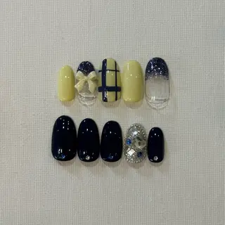 ネイル pro.M yuno 🐈⬛のネイルデザイン