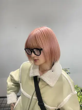 ショート カラー ヘアアレンジ ボブ/透明感ベージュ 🫧クルミ🌟のヘアスタイル