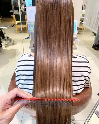 セミロング カラー イヤリングカラー Ai 浅草橋店のヘアスタイル