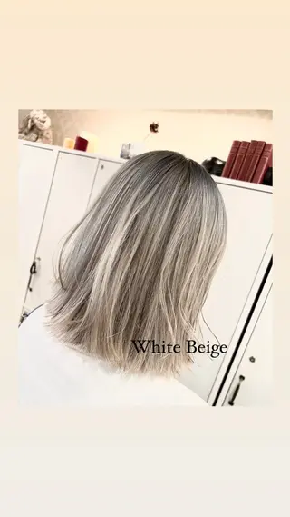 ミディアム カラー ハイライト/インナー /ブリーチ/レイヤーのヘアスタイル