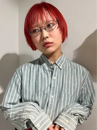 ショート カラー スギヤマ シユのヘアスタイル