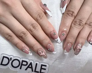 ネイル 長さ出し専門店 上野店サロンのネイルデザイン