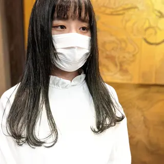 ロング カラー fuwat所属・秋葉原でカラーする なら🐉ちぇーたんのヘアスタイル