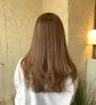 ロング 髪質改善ストレート/ ブリーチ／渋谷　福田のヘアスタイル