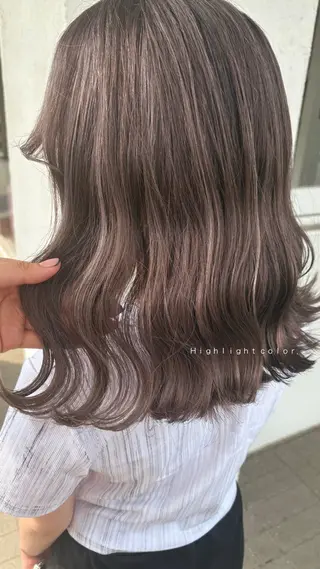 ミディアム スナハラ リョウカのヘアスタイル