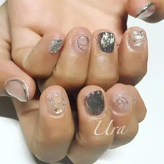 ネイル UrakoNail 《nail》のネイルデザイン