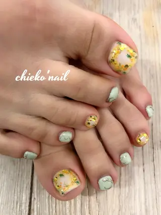 ネイル chieko'nail所属・CHILL NAIL 読谷村のネイルデザイン