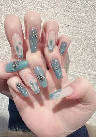 ネイル D-BEAUTY Nailsalonのネイルデザイン