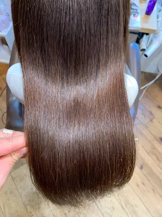 セミロング 凪の 旅先のヘアスタイル