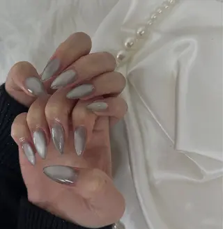 ネイル Nailsalon SKiのネイルデザイン