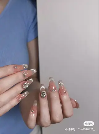 ネイル モナ& ミユのネイルデザイン