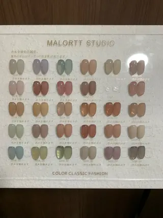 ネイル U·Mi nail salon所属・U·Mi 上野御徒町容のネイルデザイン