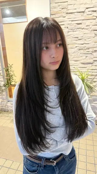ロング セナ 抜け感レイヤー職人のヘアスタイル
