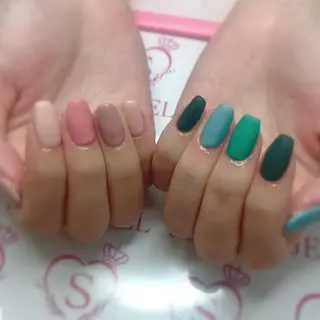 ネイル S♡JEWEL所属・S. JEWELのネイルデザイン