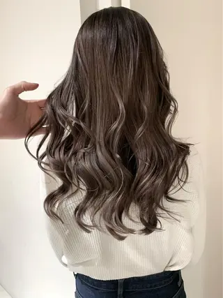 ロング カラー パーマ ヘアアレンジ 【公式】amble luxe池袋東口🩷のヘアスタイル