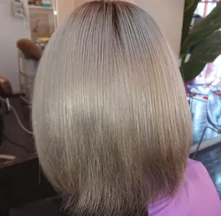 カラー ミディアム 遠藤 史秋のヘアスタイル