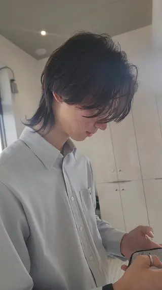 ミディアム メンズ パーマ Unille ユニル所属・亀井 香澄のヘアスタイル