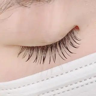 マツエク・マツパ 池袋駅韓国風🇰🇷 束感💗Tomoのマツエク・マツパデザイン