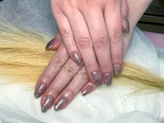 ネイル pink ladyサロン所属・べ にのネイルデザイン