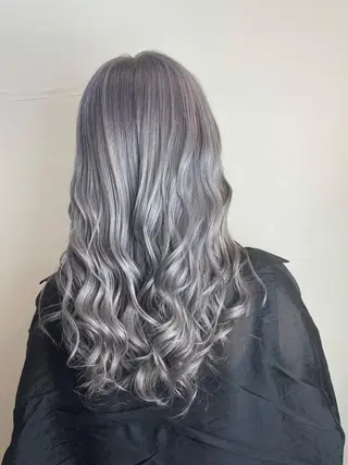 セミロング カラー WEST OLAND加藤圭介のヘアスタイル