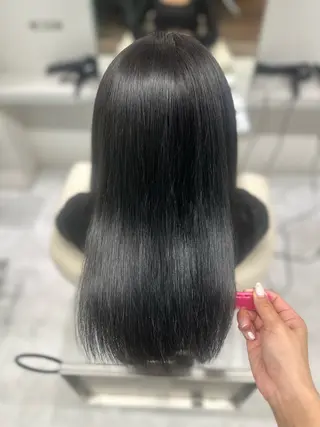 ミディアム カラー LeeHorie MIUのヘアスタイル