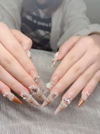 ネイル Lee Nailsのネイルデザイン